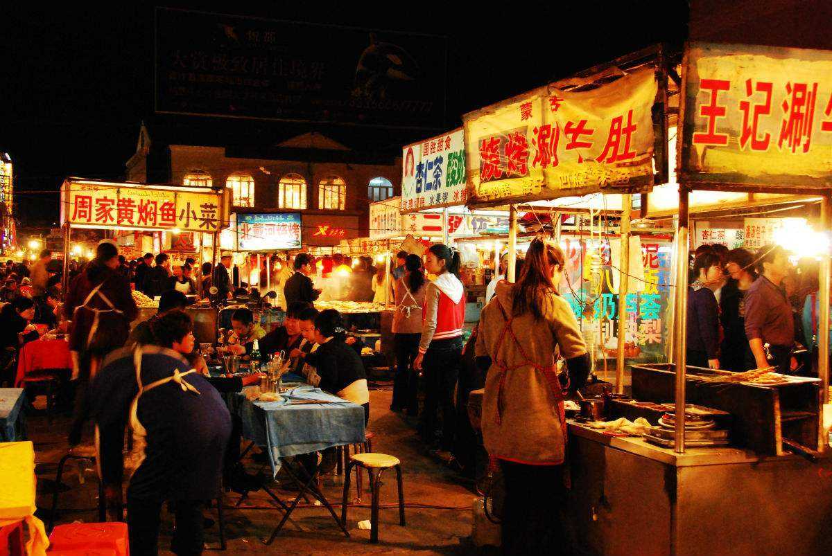 要地?cái)偅鍧嵀h(huán)保，速藍(lán)環(huán)保助力地?cái)偯朗秤蜔焹艋?></span>
                <h3>要地?cái)偅鍧嵀h(huán)保，速藍(lán)環(huán)保助力地?cái)偯朗秤蜔焹艋?/h3>
                <p>
在國家政策的大力支持下地?cái)偽幕俅闻d起，越來越多的人走上街頭擺起了地?cái)偅憫?yīng)國家號(hào)召，向...</p>
                <span id=